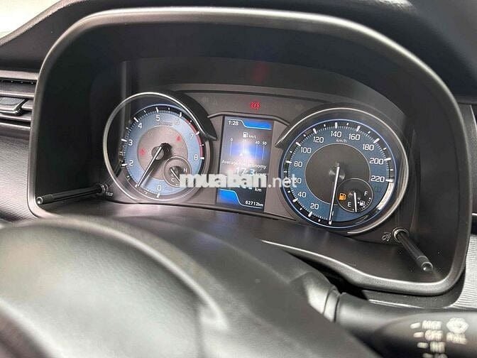 Suzuki Ertiga 2023 Xăng điện Hybrid Số sàn