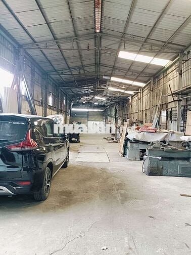 xưởng mặt tiền Quốc lộ 1A cho thuê 