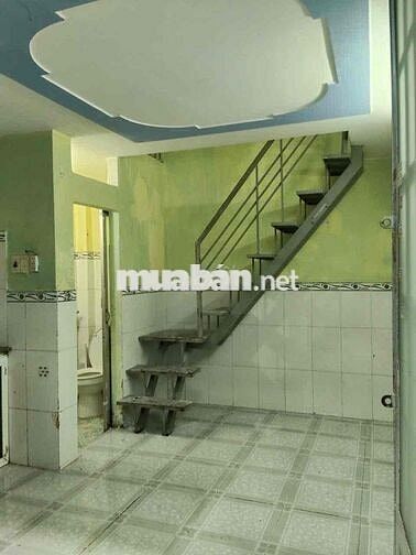 Mới sạch trệt lầu 3,2*5 Rẻ chốt le