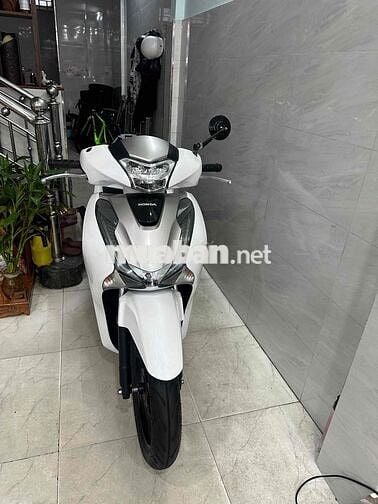 Honda SH 2018 Trắng 13727 km