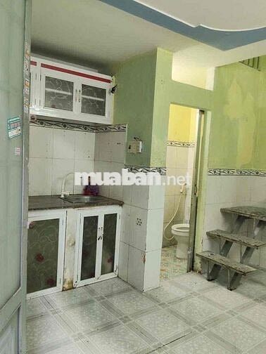 Mới sạch trệt lầu 3,2*5 Rẻ chốt le