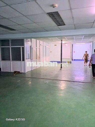 Kho Xưởng + Văn Phòng (800m²) 
