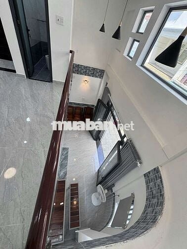 CHÍNH CHỦ CHO THUÊ NGUYÊN  TẦN GẦN LÊN VĂN SỸ-140M2-GẦN LÊ VĂN SỸ