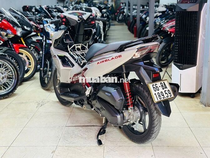 XE MÁY THỊNH PHÁT- AIR BLADE 125 XÁM ĐỎ SPORT LƯỚT