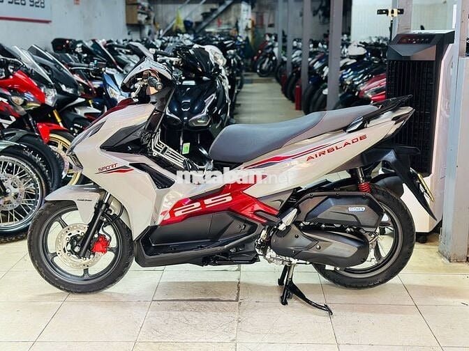 XE MÁY THỊNH PHÁT- AIR BLADE 125 XÁM ĐỎ SPORT LƯỚT