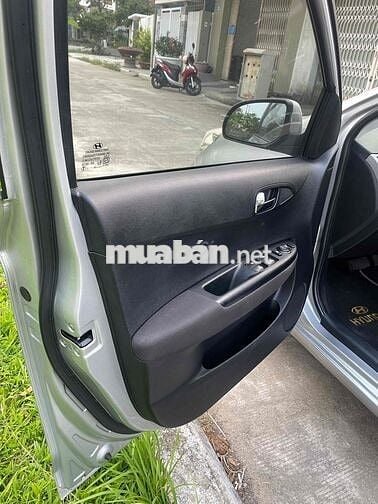 Hyundai i20 1.4 Số tự động Bạc Nhập khẩu