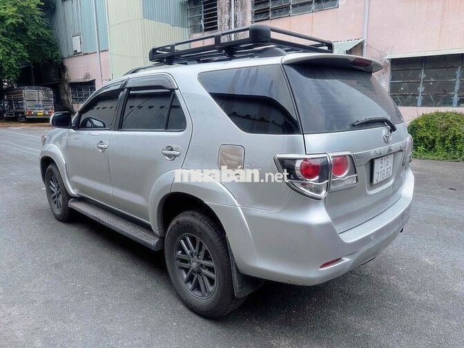 Toyota Fortuner 2016 Số sàn Bạc
