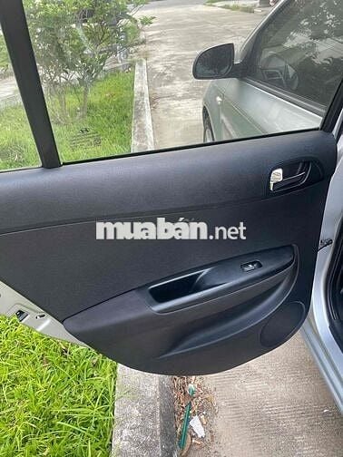 Hyundai i20 1.4 Số tự động Bạc Nhập khẩu