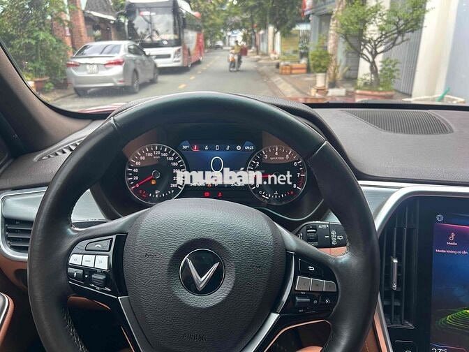 VinFast Lux SA2.0 Premium 2019 - 1 chủ từ đầu