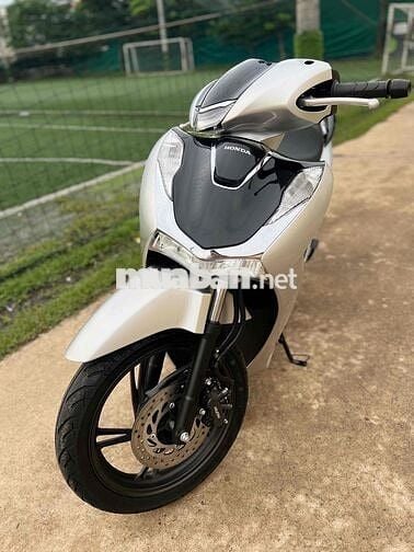Honda SH125 CBS 2022 Bạc Posche Leng Keng