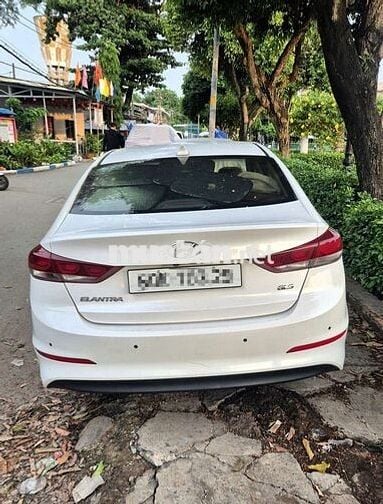 Hyundai Elantra 1.6AT 2018 Trắng Tự động