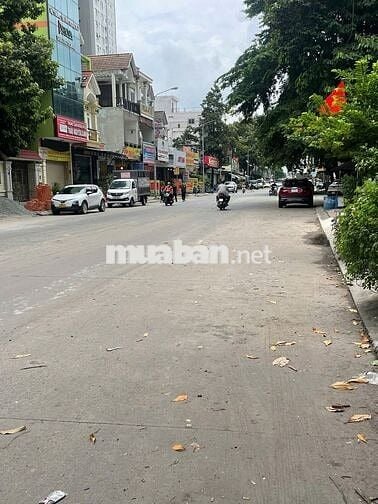 Cho thuê nhà NGuyên Căn MT N2, 5 x 20, T+3L, Thang máy