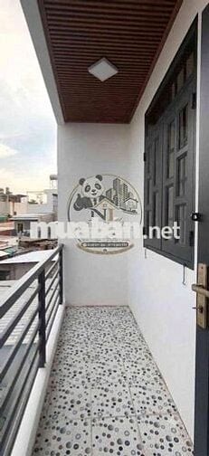 Nhà 3 tầng Ni Sư Huỳnh Liên – Ngang gần 5m – Không gian rộng
