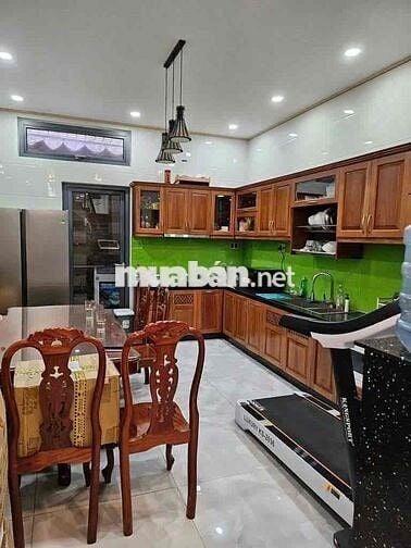 Hẻm Xe Hơi Bình Lợi – 4x18, 1 Trệt 3 Lầu, 6PN 4WC – Chỉ 24 Triệu/Tháng