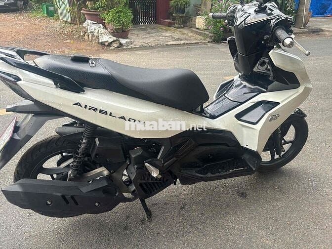 Honda Air Blade 2021 Trắng đen