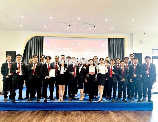 TUYỂN DỤNG ĐỒNG ĐỘI CÙNG CHIẾN ĐẤU VÀ ĐI DU LỊCH