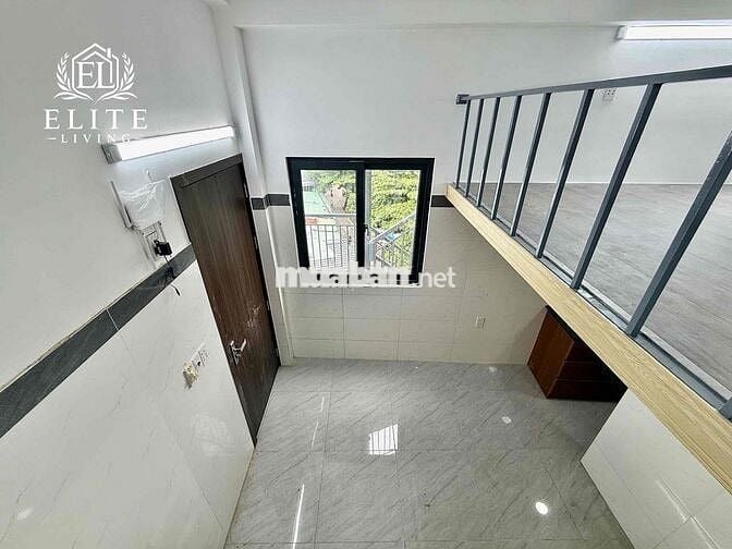 Khai Trương Phòng Có Gác Đi Bộ Qua Đại Học Văn Lang