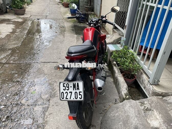 Xe moto Kymco 50cc Đỏ đen 1 năm