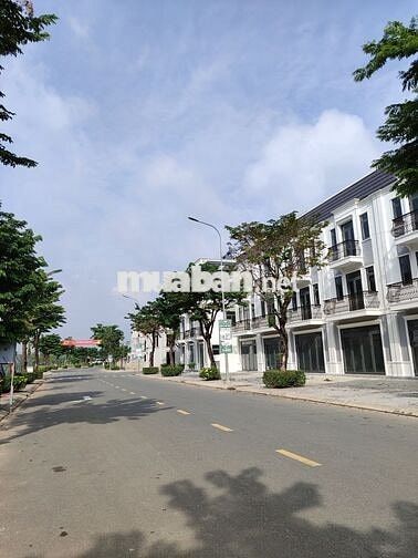 Bán nhà Chánh Mỹ ven sông Sài Gòn Trệt + 2 lầu đúc