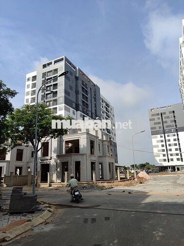 Bán nhà Chánh Mỹ ven sông Sài Gòn Trệt + 2 lầu đúc