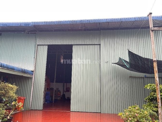 Chính chủ Bán kho xưởng mặt tiền đường nhựa gần Trần văn Giàu.