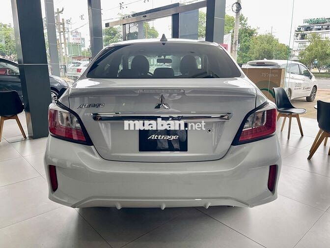 Mitsubishi Attrage 2025 CVT Premium Trắng Thái Lan