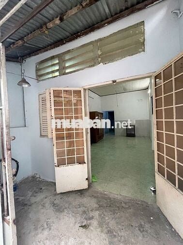 Cho thuê nhà cấp 4 Dương Quảng Hàm gần bên ĐH Văn Lang CS3