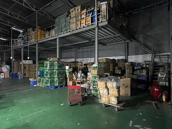 Chính chủ Bán kho xưởng mặt tiền đường nhựa gần Trần văn Giàu.