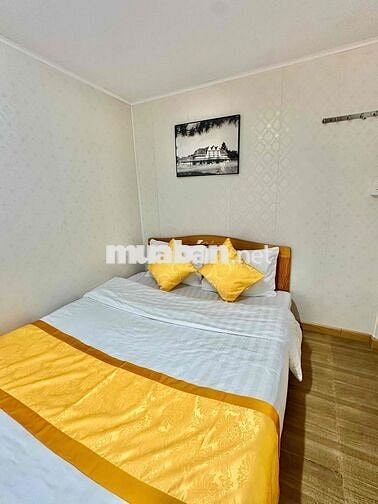 Nhà sân vườn trung tâm Đà Lạt, yên tĩnh sạch sẽ có chổ đậu xe ô tô