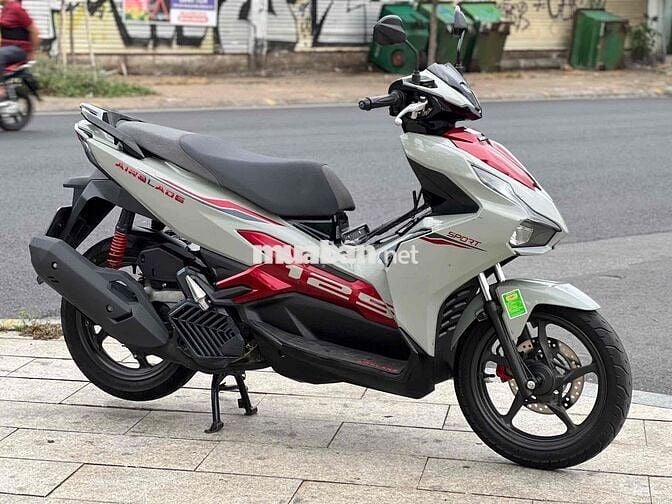 Honda AirBlade AB 125 4val 2024 Xám đỏ đen 9000km