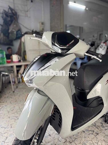 SH 350i 2022..(Máy Thái)Chạy 5.900Km Siêu Lướt