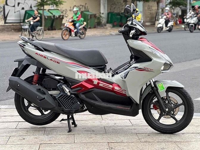 Honda AirBlade AB 125 4val 2024 Xám đỏ đen 9000km