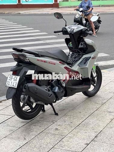 Honda AirBlade AB 125 4val 2024 Xám đỏ đen 9000km