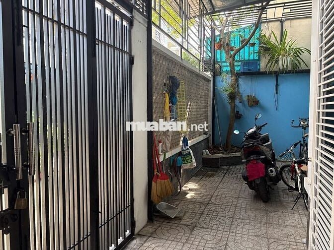 BÁN NHÀ QUẬN 7- PHƯỜNG PHÚ THUẬN- SÁT PMH