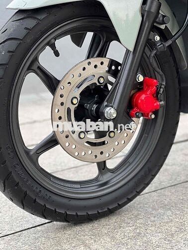 Honda AirBlade AB 125 4val 2024 Xám đỏ đen 9000km