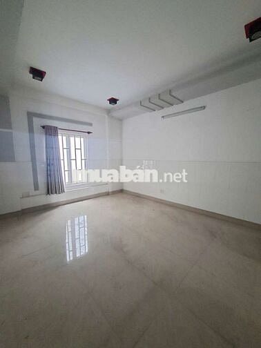 NHÀ NGAY KHU NAM LONG, 5PN, 6WC, ĐƯỜNG XE TẢI 