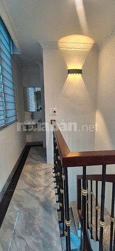 Chính chủ bán nhà mặt phố nguyễn cơ thach. Dt. 45m2 * 6 tâng thang máy