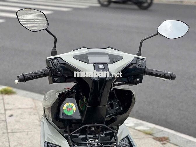 Honda AirBlade AB 125 4val 2024 Xám đỏ đen 9000km