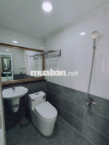 PHÒNG MỚI XÂY FULL ĐỒ - THANG MÁY NGAY ĐH SÀI GÒN - SƯ PHẠM