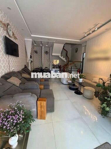 CHO THUÊ MẶT BẰNG ĐƯỜNG NGÔ THÌ SỸ - NHÀ 3 TẦNG 88M2 NGANG 8M 