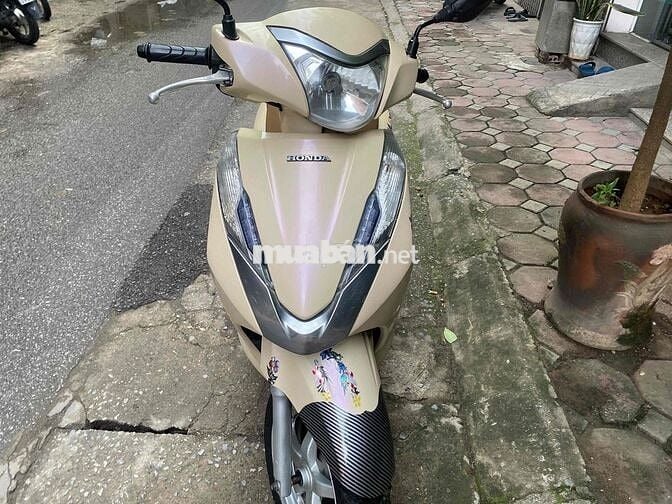Chính chủ bán Honda LEAD 2017 Vàng đi 32036 km