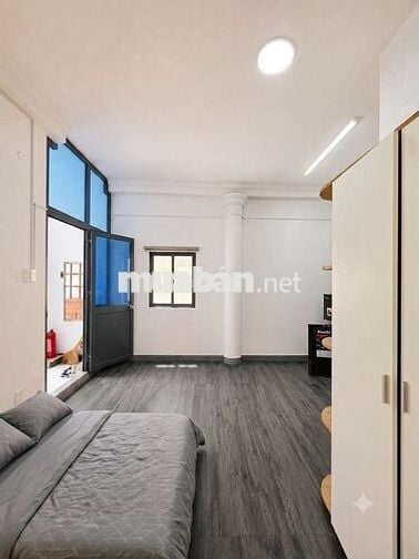 phòng như hình rộng 30m2 đường Âu cơ thông ra khu cư xá Lữ Gia