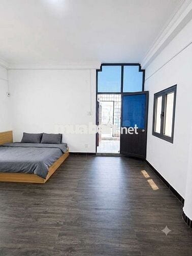 phòng như hình rộng 30m2 đường Âu cơ thông ra khu cư xá Lữ Gia