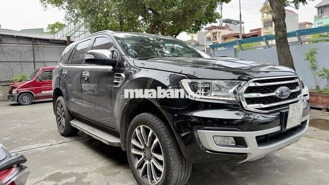 Ford Everest Titanium 4x2 2019 Đen