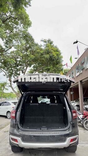 Ford Everest Titanium 4x2 2019 Đen