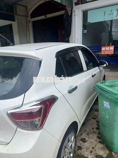 Bán xe Hyundai i10 2014 Trắng 5 chỗ