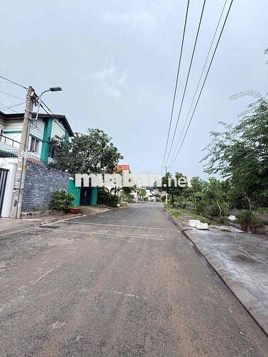 Cho thuê kho mới đường nhựa thông thoáng khu đường B, PHiệp Bình Chánh