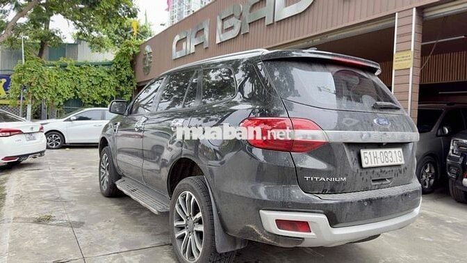 Ford Everest Titanium 4x2 2019 Đen