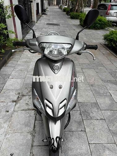 Yamaha Mio Classico Bạc