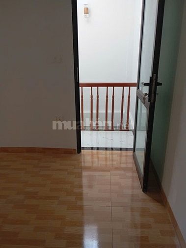 CHO THUÊ NHÀ NGUYÊN CĂN 5 TẦNG, LÔ GÓC GẦN TRƯỜNG TIỂU HỌC CỰ KHỐI
